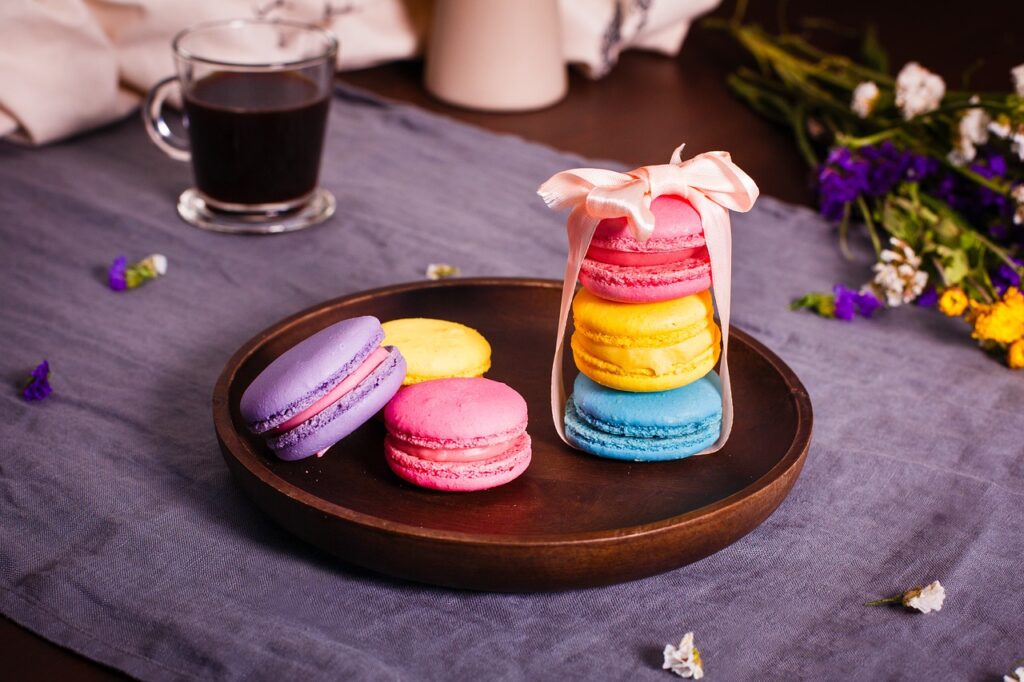 macarons, macaruns, dessert-2897881.jpg